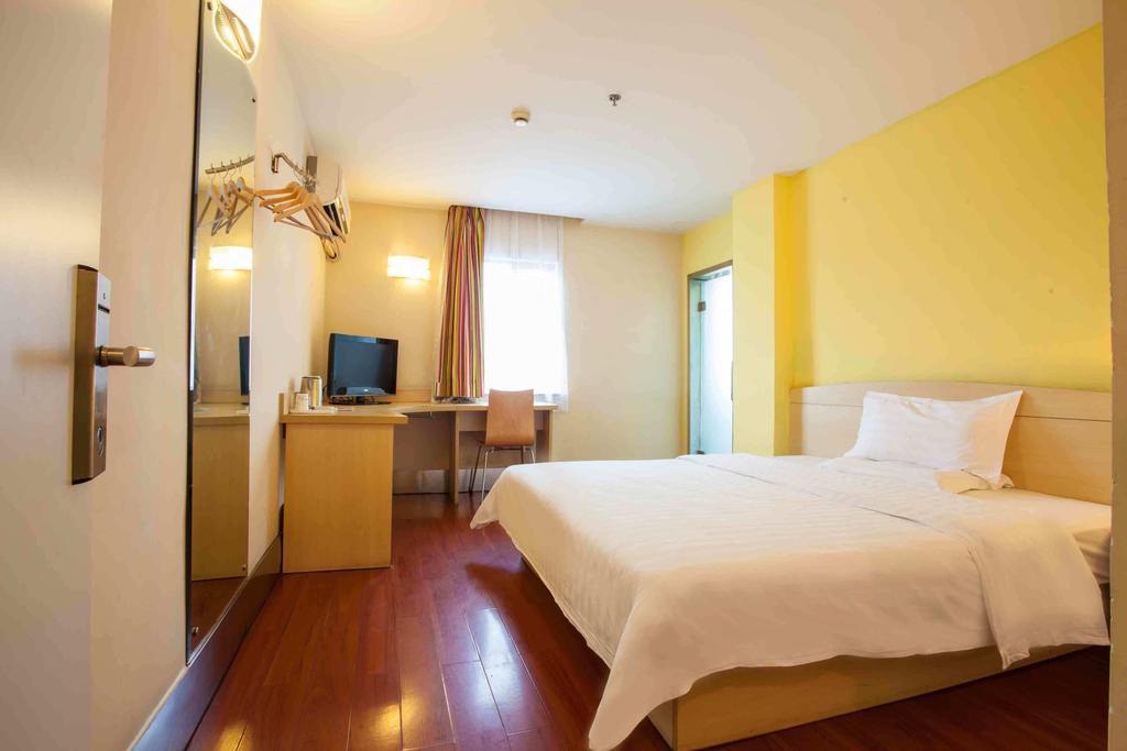 7Days Inn Chongqing Nanping Pedestrian Street Номер фото