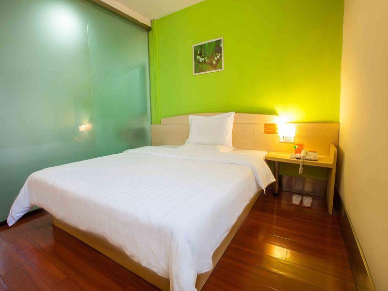 7Days Inn Chongqing Nanping Pedestrian Street Екстер'єр фото
